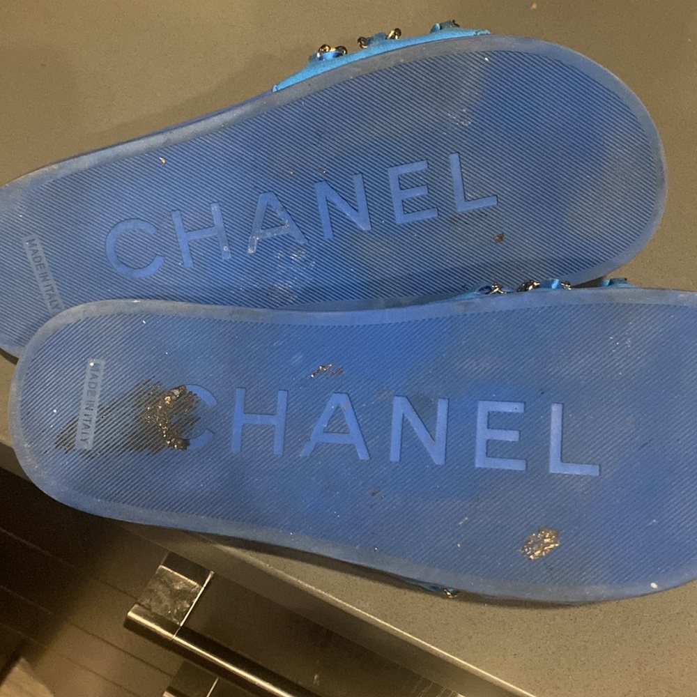Chanel Slides 💯Authentic - Picture 4 of 4